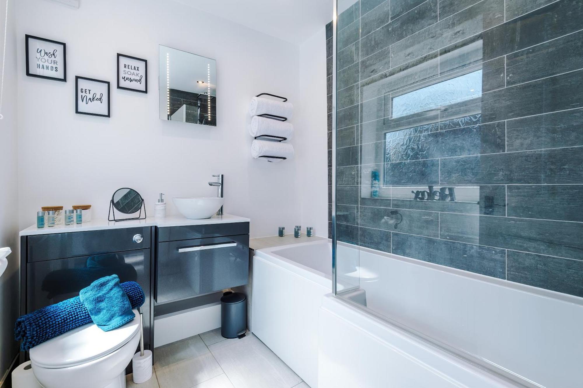 Spacious 3-Bed Home In Nantwich By 53 Degrees Property - Amazing Location, Ideal For Groups - Sleeps 6 Zewnętrze zdjęcie