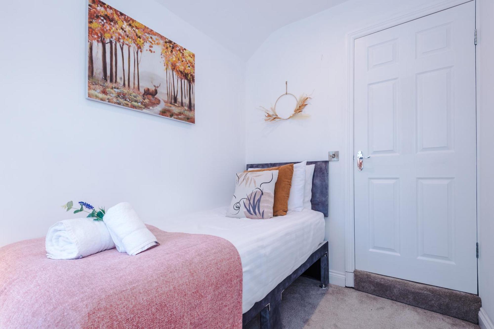 Spacious 3-Bed Home In Nantwich By 53 Degrees Property - Amazing Location, Ideal For Groups - Sleeps 6 Zewnętrze zdjęcie