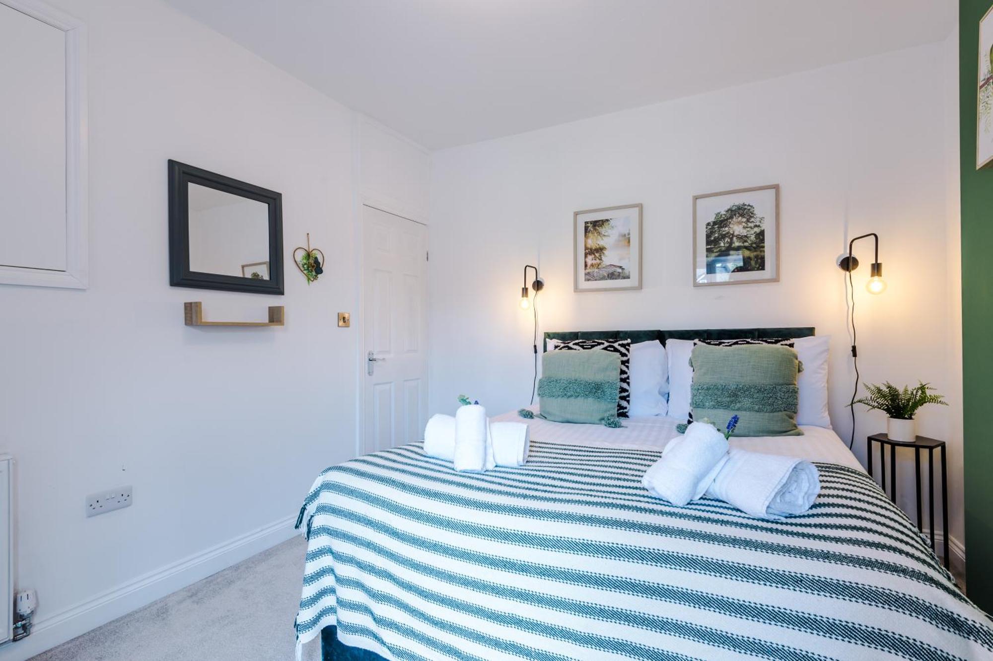 Spacious 3-Bed Home In Nantwich By 53 Degrees Property - Amazing Location, Ideal For Groups - Sleeps 6 Zewnętrze zdjęcie