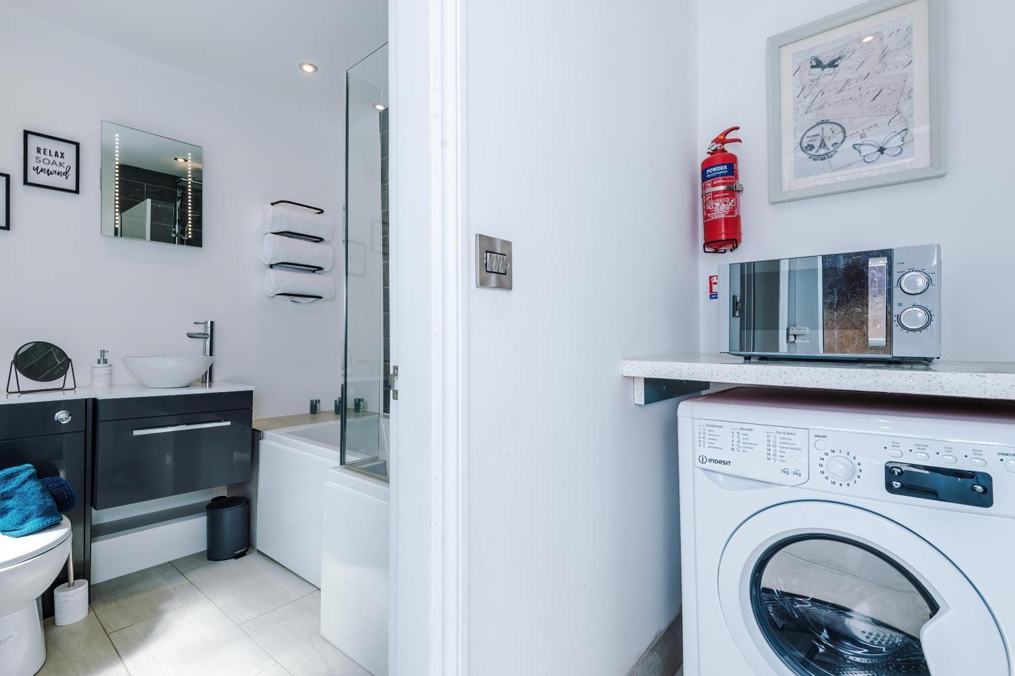 Spacious 3-Bed Home In Nantwich By 53 Degrees Property - Amazing Location, Ideal For Groups - Sleeps 6 Zewnętrze zdjęcie